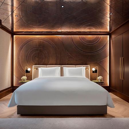 Almanac Palais Vienna Otel Dış mekan fotoğraf A bedroom at The Edition